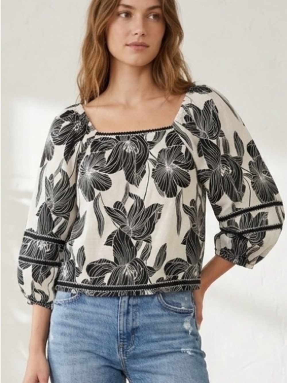 Tahari 100% Linen Black & White Floral Puff Sleeve Crop Blouse, Size M